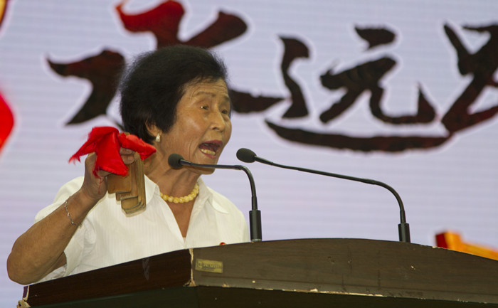 1500376719220071794.jpg 和静县哈尔莫敦镇选手张素华,《艰难的昨天 幸福的今天 希望的明天》_副本.jpg
