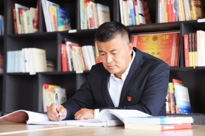榜样丨用忠诚践行不悔人生 ——记自治区纪检监察系统先进工作者、轮台县轮台镇 党委委员，镇纪委书记，县监委派出轮台镇 监察办公室主任李显真