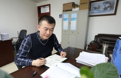 榜样丨倔“犟”的段诗鹏——记自治区纪检监察系统嘉奖人员、巴州纪委监委第三监督检查室副主任、一级主任科员段诗鹏