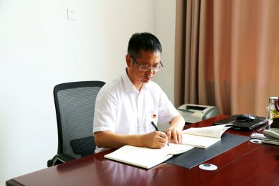 勤廉榜样 | 王明忠：用忠诚担当诠释初心使命